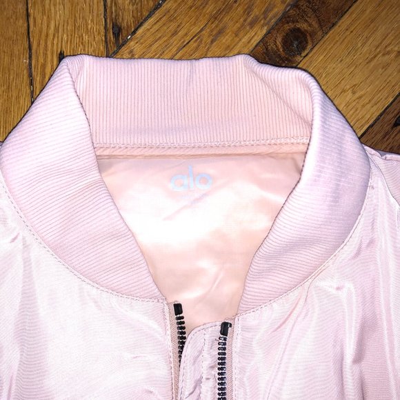 Alo Yoga OFF-DUTY BOMBER JACKET - Pink - Picture 7 of 7